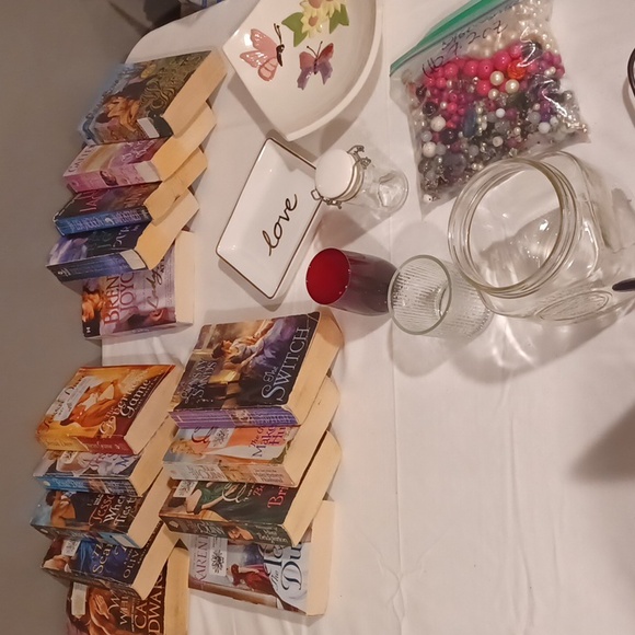 St. Patrick's Day Sale!! Everything But The Kitchen Sink! March 17th 8am Central - Picture 6 of 14